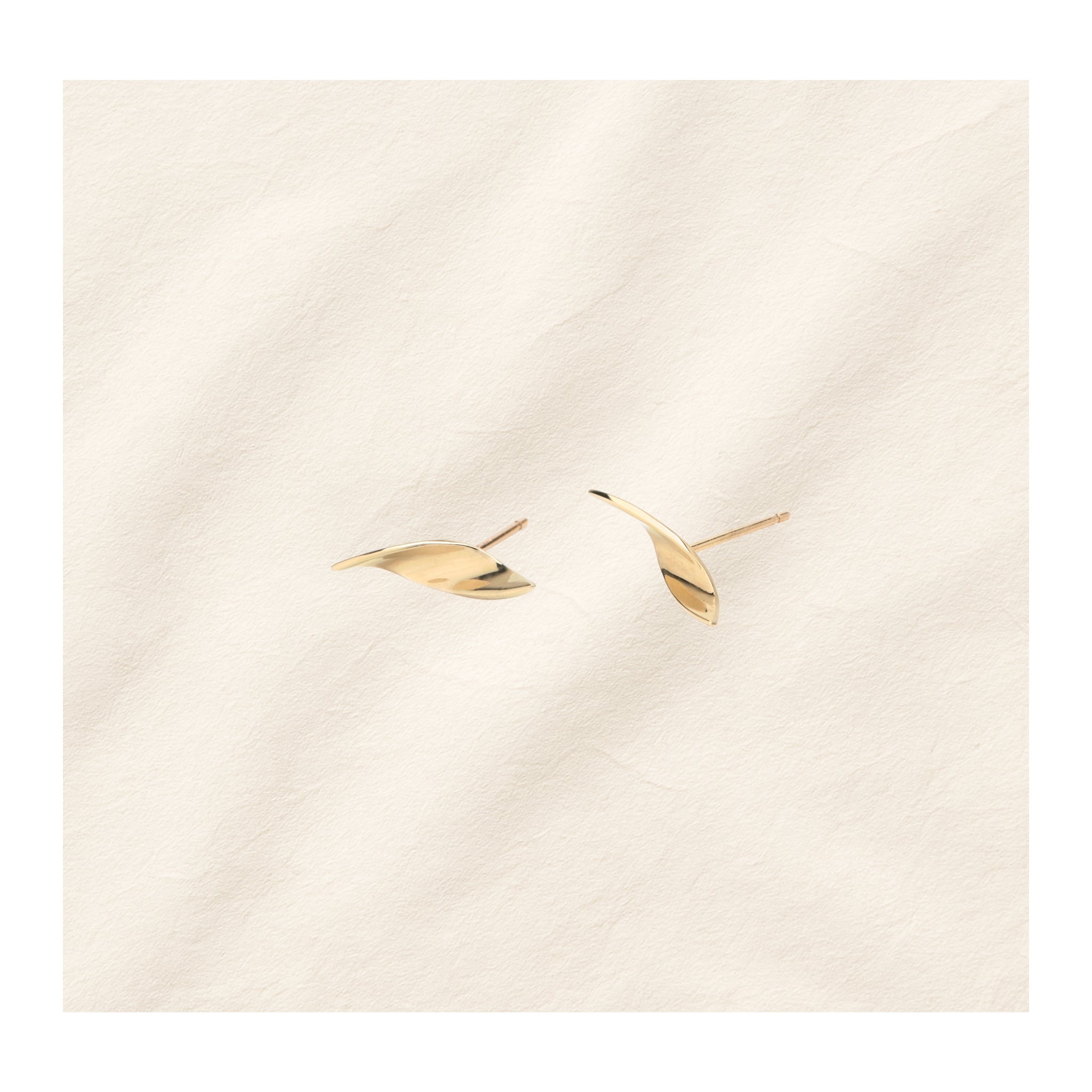 TWIST STUDS