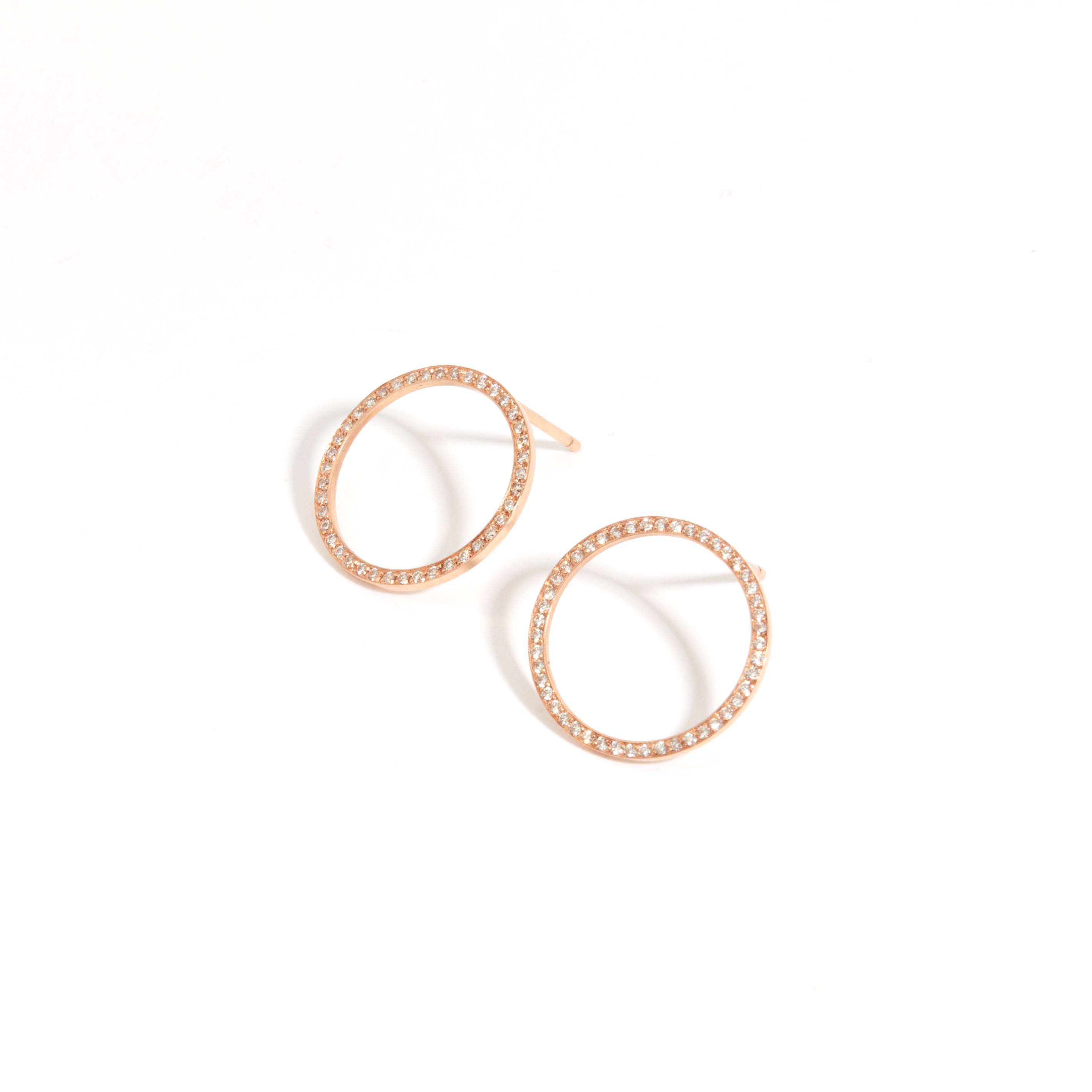 CIRCLE STUDS+
